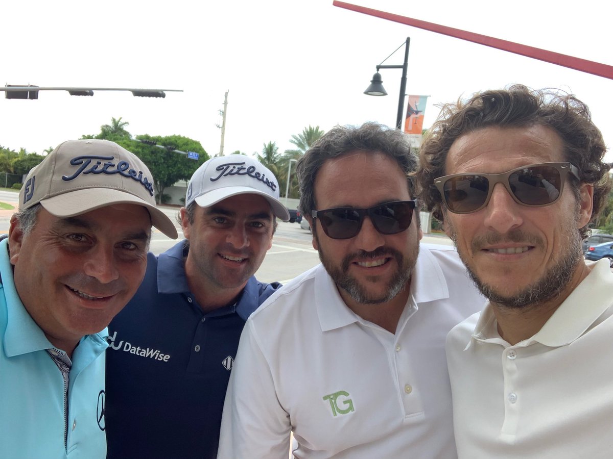 Jugando golf con ⁦<a href="/tgirotti/">Torcuato Girotti</a>⁩ ⁦<a href="/MBartolomeGolf/">Mariano Bartolome</a>⁩ y Seba Saavedra