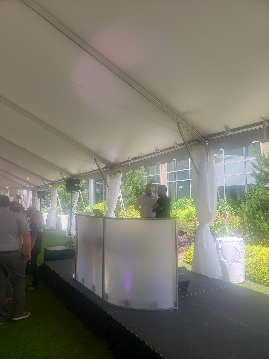 midwestrise's tweet photo. #SummerSocial #CoxLife #LetitReign https://t.co/g4Wkr4s7Yf