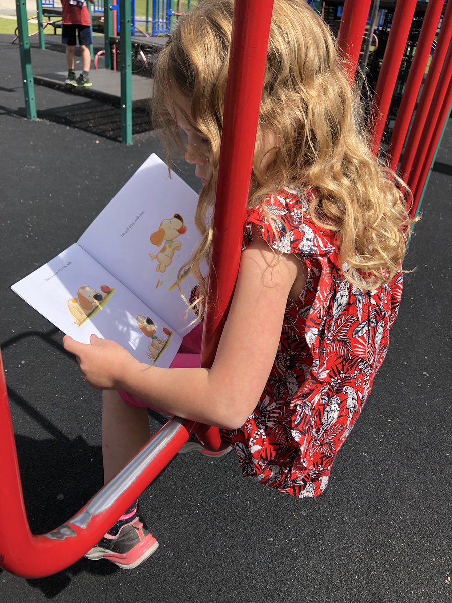 grade1derfulyyc's tweet photo. We took reading outside to the playground today! Ask your child the special spot they found to enjoy a good book! #Allard https://t.co/EDvoOoTrEs