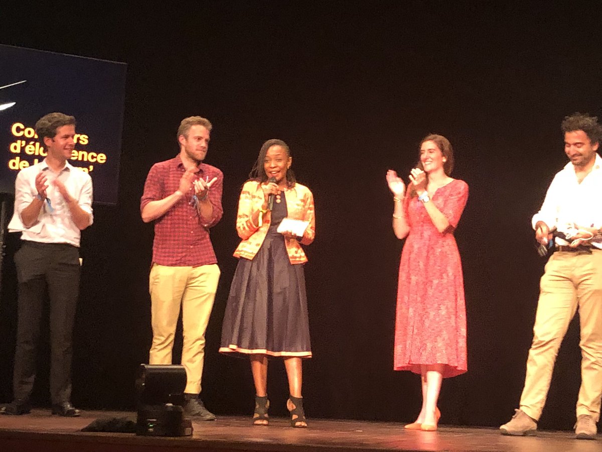 Bravo <a href="/AminaKEITA12/">Kamina</a> <a href="/orangeguinee_gn/">Orange Guinée</a> numéro 1 au Concours d’eloquence 2019 de la Com <a href="/orange/">Orange</a> ! 👏
Quand éloquence et élégance vont si bien ensemble 
<a href="/CGKaberry/">Cecile Kaberry</a> <a href="/gockylamarana/">Barry Lamarana Gocky</a>