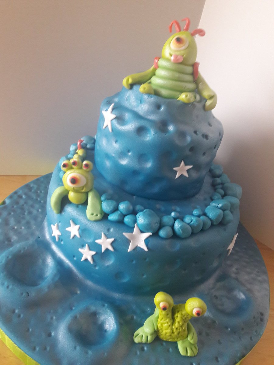 A small donation for the AGSB Space &amp; Aviation themed Chads Teaparty tomorrow. Made by Tricia. Good luck with the fundraising. <a href="/agsb_official/">AGSB Head Master</a> <a href="/MichelleHought3/">Michelle Houghton</a> <a href="/IndiesSodexo/">IndependentsBySodexo</a>