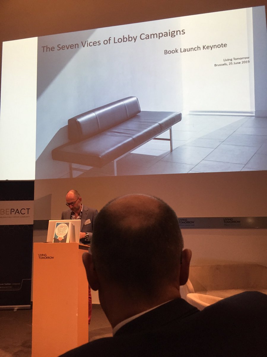 BrunoVanDamme64's tweet photo. His masters voice , new book !  #bepact #kareljoos #lobbyen #lannoo https://t.co/fICFpEtlmS