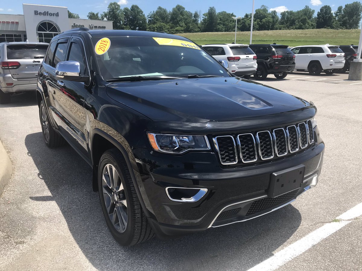 Check out this amazing 2018 Jeep Grand Cherokee Limited with only 5800 miles! Leather, 4WD and more! Save huge $$$$. Only $36,115. Visit Bedford Ford Lincoln or drivebedford.com for more details