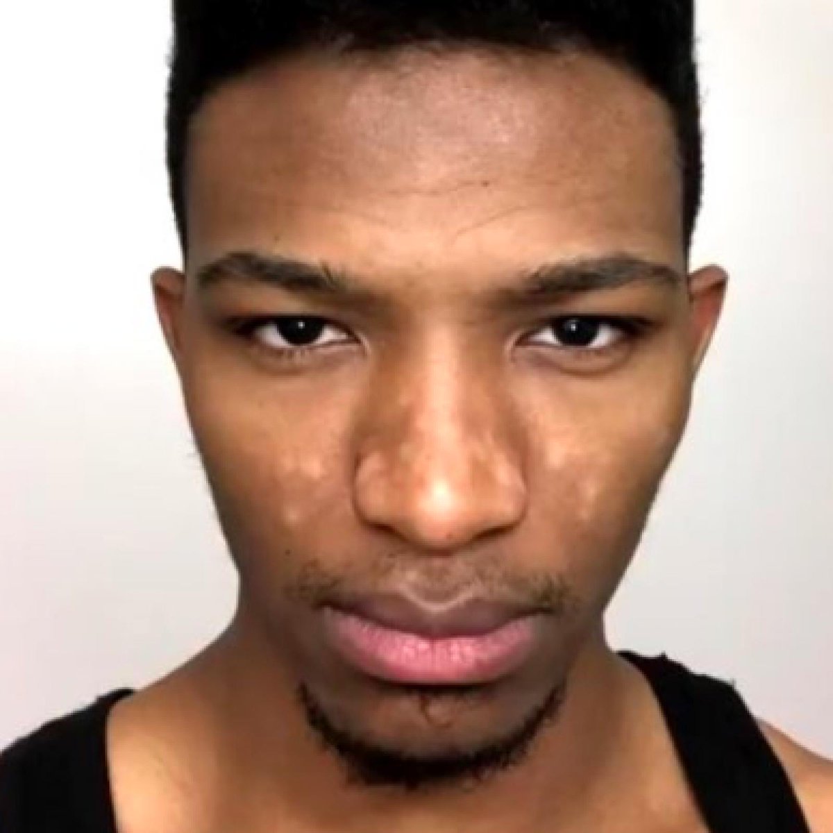 Celebs__Arabic's tweet photo. هذا ماقاله نجم يوتيوب Etika قبل انتحاره بساعات. https://t.co/fd7R3HR1Ke