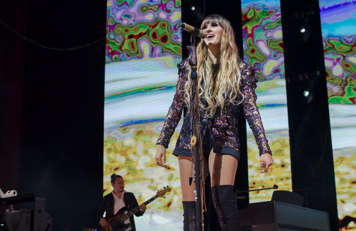 JocelynHRobles's tweet photo. #hbdayHanna @haashoficial ❤️📸 https://t.co/4B3iLXIJZY