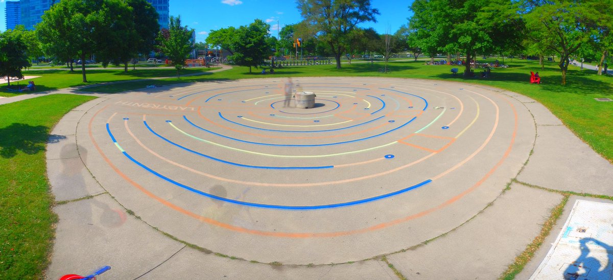 LabyrinthsDOTca's tweet image. Saturday June 22 2019:

Continued re-painting my now very faded eight year old Labyrinth in the Wading Pool of Sir Casimir Gzowski Park in Toronto;

In-between Sunnyside Boardwalk &amp;amp; #PanAmPath

Labyrinths.ca

| #Labyrinths🍥#SunnysideBeach #ParkTO #Toronto🏙️#placemaking