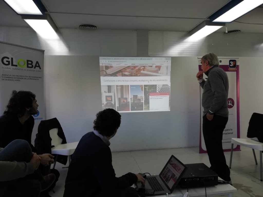 GLOBA_PBA's tweet photo. #LaboratorioPyMEx:  

Luego expusó Jorge Dartiguelongue de #Ñuke: “El que manda es el cliente. Tenemos un sentido de la calidad muy especial”.  

¡Gracias a todos los que participaron!#GLOBA https://t.co/EhCfV8650B
