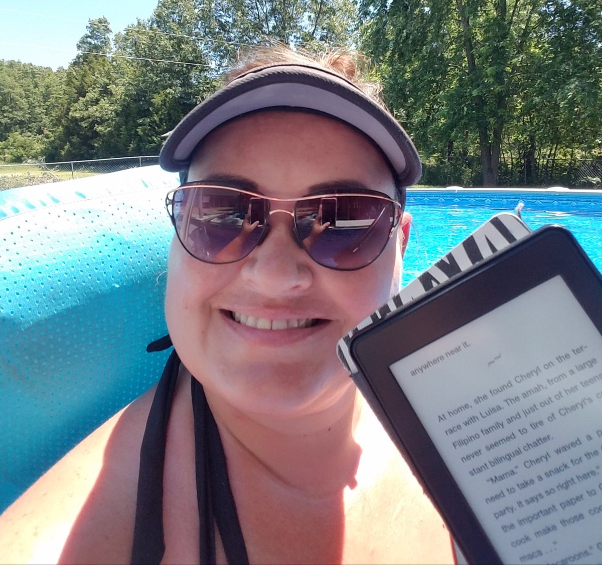 rx2johnson's tweet photo. This is my favorite reading spot! 
#summerreadingselfie
#summerselfiebingo 
@JEBC5 @rdjennings3 @CogdillAmy https://t.co/eCES6yhRQQ