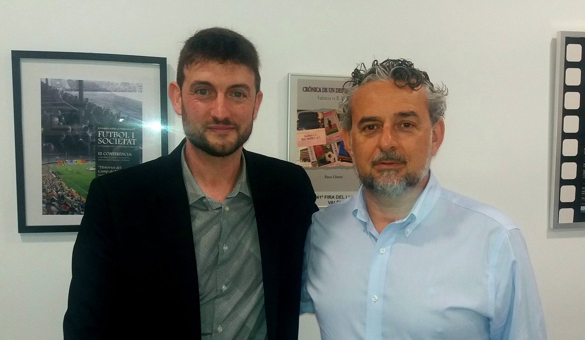 LluriaDe's tweet photo. Reunió amb @pacolloret_  als estudis de @CVRadio94_5 , un plaer per la rebuda!! https://t.co/yYlM4rHiQs