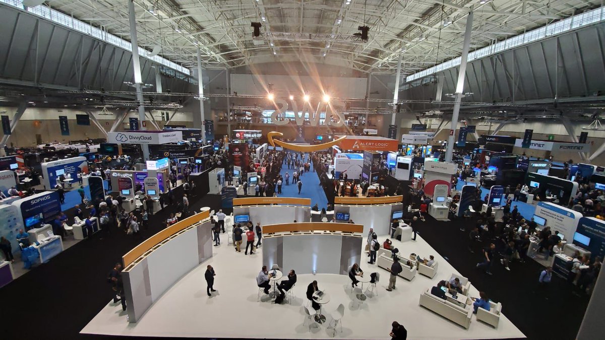 DatawizCorp's tweet image. Team #Datawiz at the #AWSreinforce #conference in #Boston