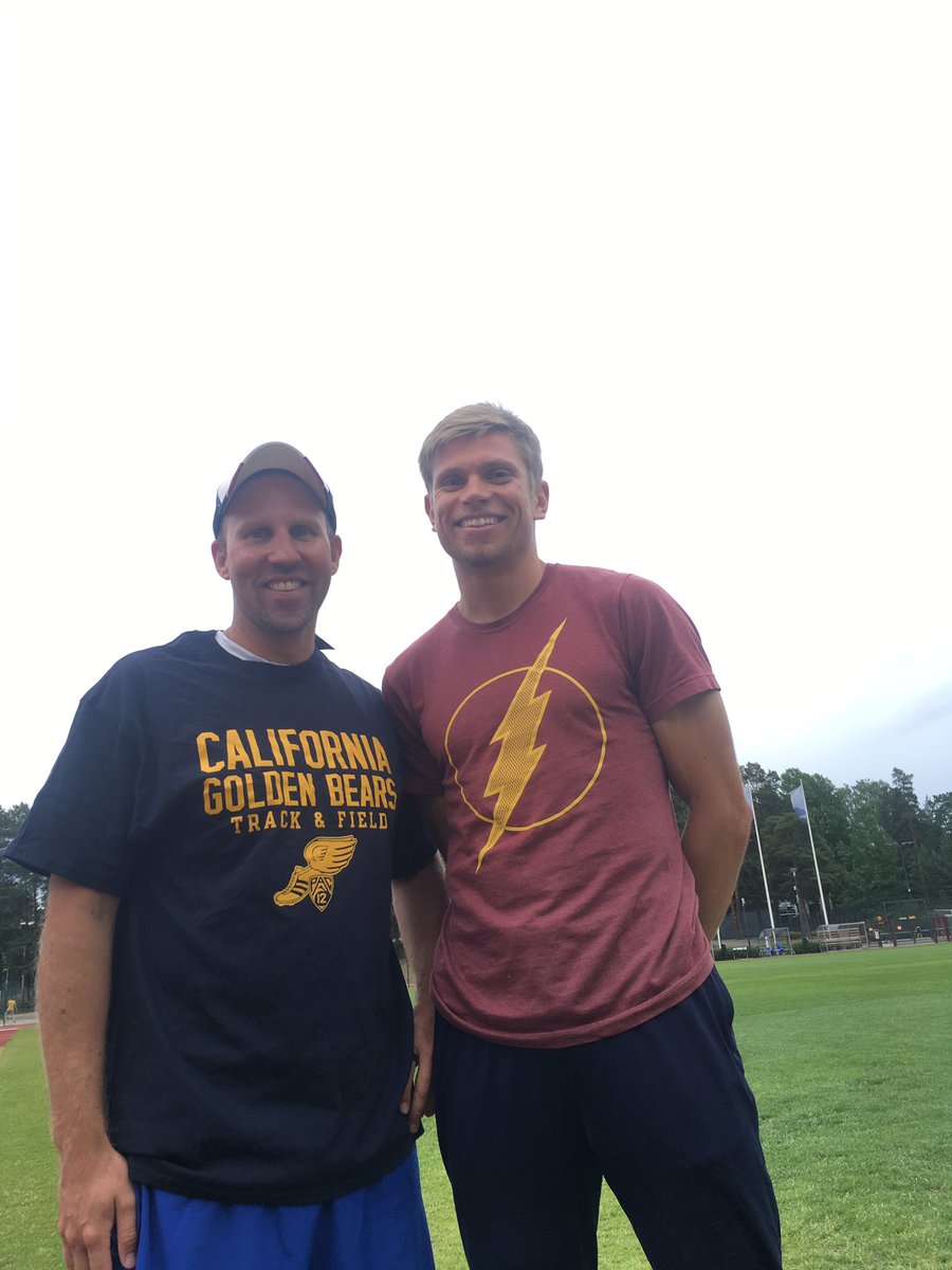 ptnurmi's tweet image. 17cm sitten viime näkemän kehittynyt 3-loikkaaja teki tänään paluun Hiekkaharjun urheilukentälle! Seuraava tavoite: Universiadit Napolissa 🇮🇹🏟🍝! #farawaybay #3jump #calbears #ku58 #yleisurheilu