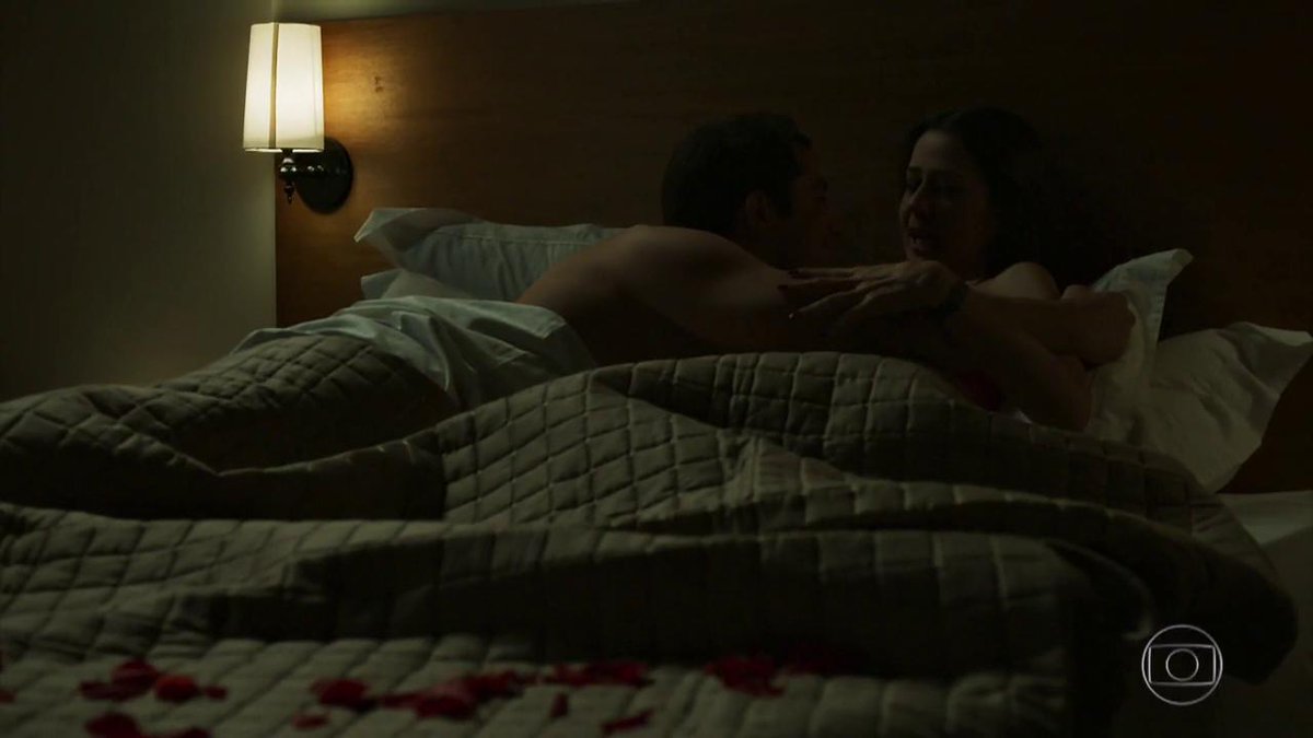 tvglobo's tweet photo. "Você tira o melhor de mim." FAUZE IN LOVE #ÓrfãosDaTerra https://t.co/tLnDyW2Wex