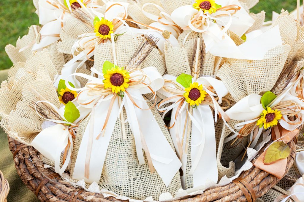 voltairewedding's tweet photo. 7 Unique Things to Try at Your Wedding - https://t.co/IBhM3oKF0W - #BeDifferent #UniqueBride #UniqueWedding https://t.co/9lkRqAq2Vj
