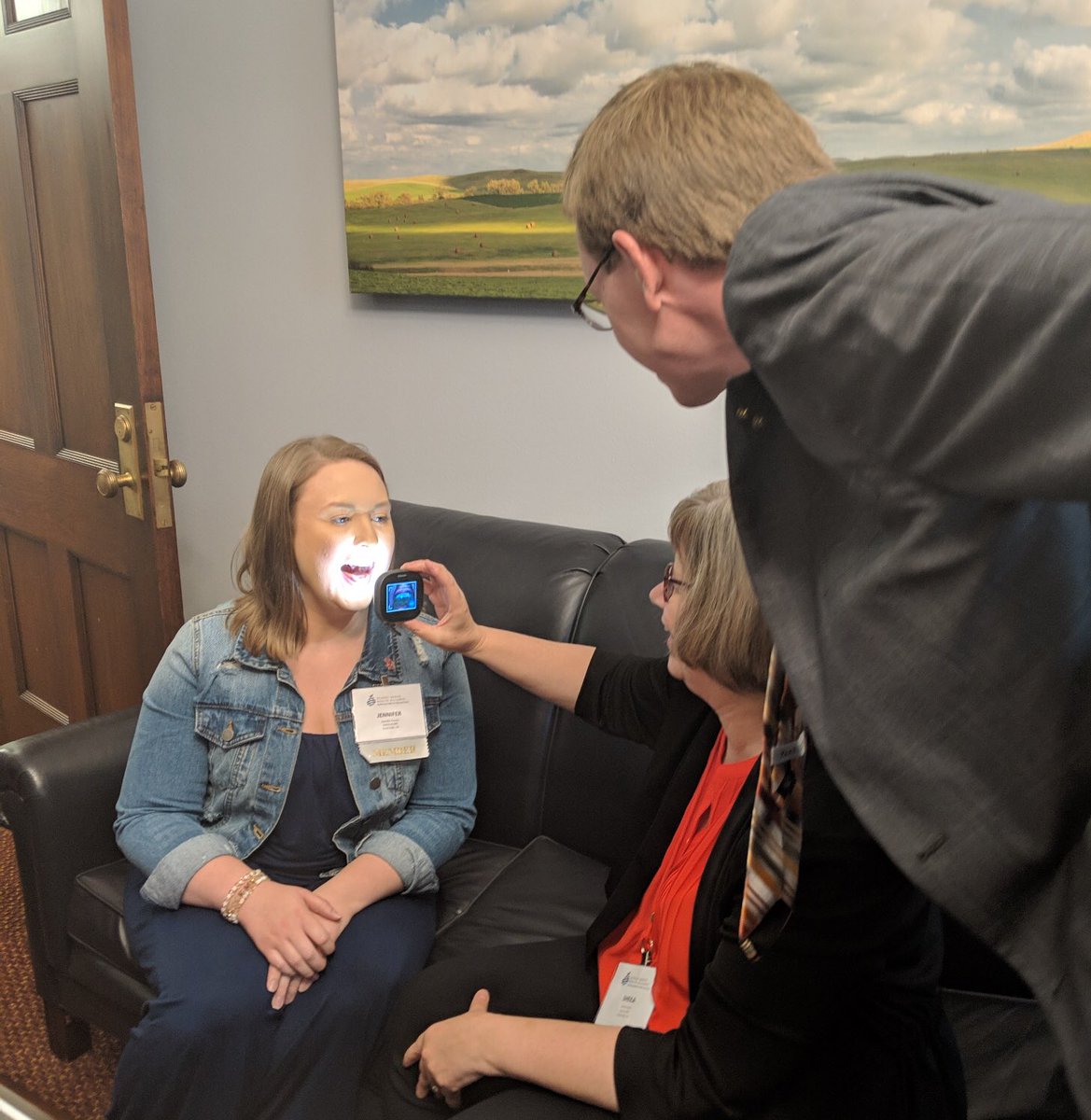 RepDustyJohnson's tweet photo. Sat down today with @AveraHealth medical professionals who are using technology to provide health services to schools in Blunt and at the Cheyenne River Sioux Tribe. https://t.co/0b6oO3NdDl