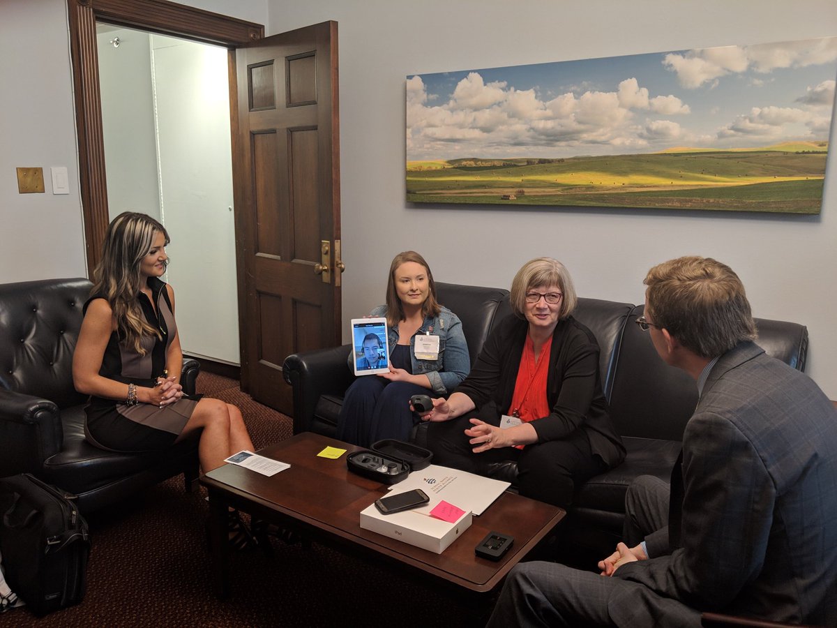 RepDustyJohnson's tweet photo. Sat down today with @AveraHealth medical professionals who are using technology to provide health services to schools in Blunt and at the Cheyenne River Sioux Tribe. https://t.co/0b6oO3NdDl