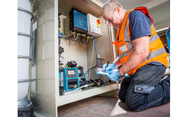 EmpoweringPumps's tweet photo. The @WMFTG_news #ReNu PU #pumphead is designed to deliver maximum process #uptime. This is facilitated by rapid, safe and easy pumphead removal and replacement. There is no need for specialist #tools. https://t.co/TdH9LBTq0e #PumpTalk https://t.co/7rhCTCnL35