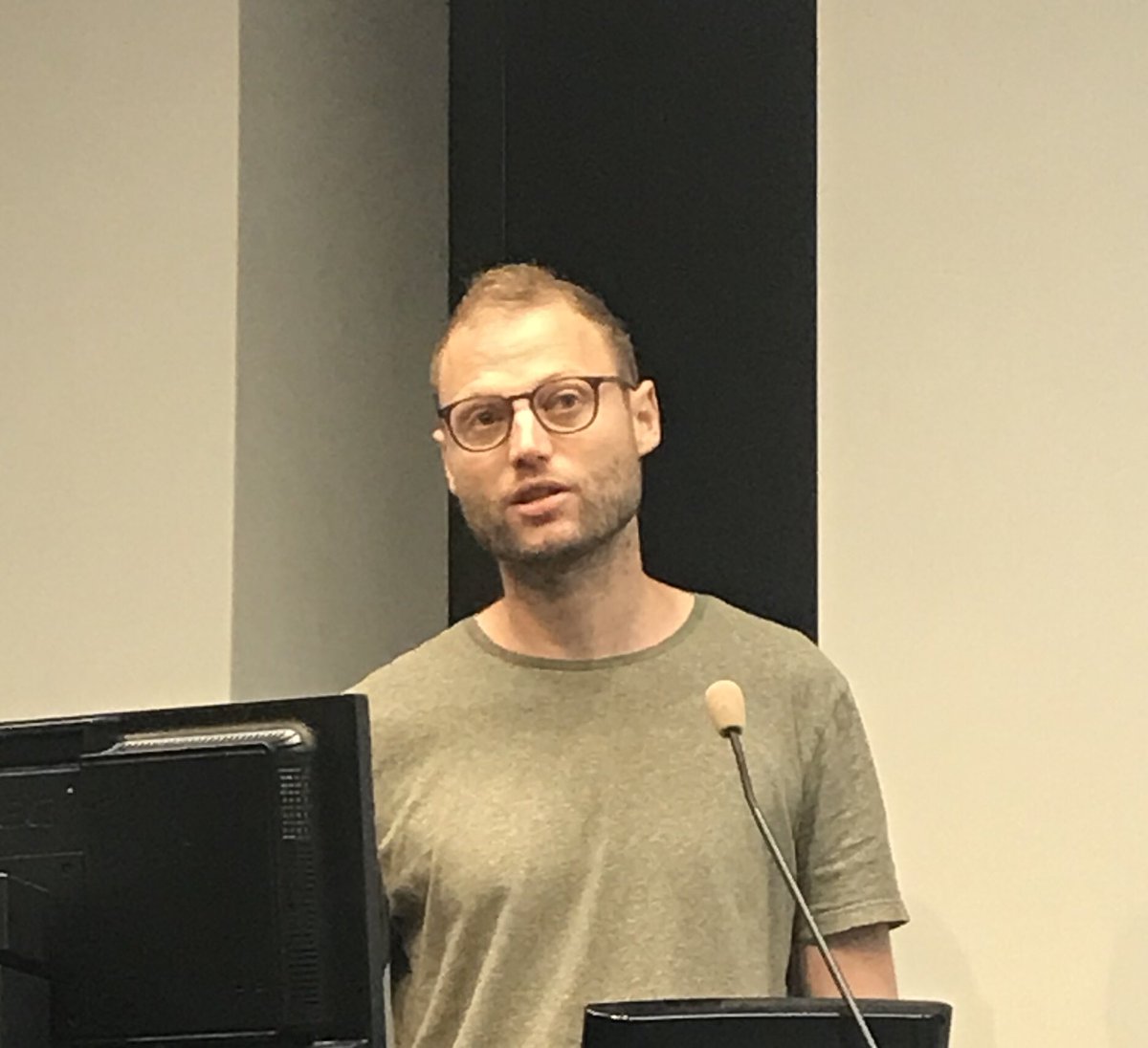 SinaiImmunol's tweet photo. .@mat_uzz from #MehandruLab characterizes the B cell responses in cohorts of ulcerative #colitis patients. #PriismWIP https://t.co/ae7R0PDiLq