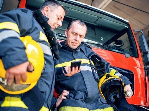 JulieBaucom's tweet photo. One year in, first responders share their FirstNet experience https://t.co/OeHudACuMr #attemployee https://t.co/JOTab1tzsd