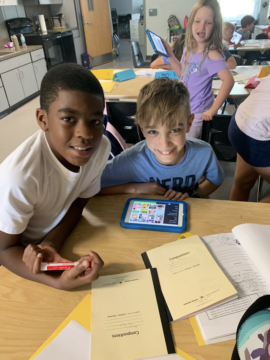 KarenM2016's tweet photo. ESSP3 students learning how to use the Puppetedu app for their projects! @Gifted_HCPS #essp3 https://t.co/wm3od3NcM0