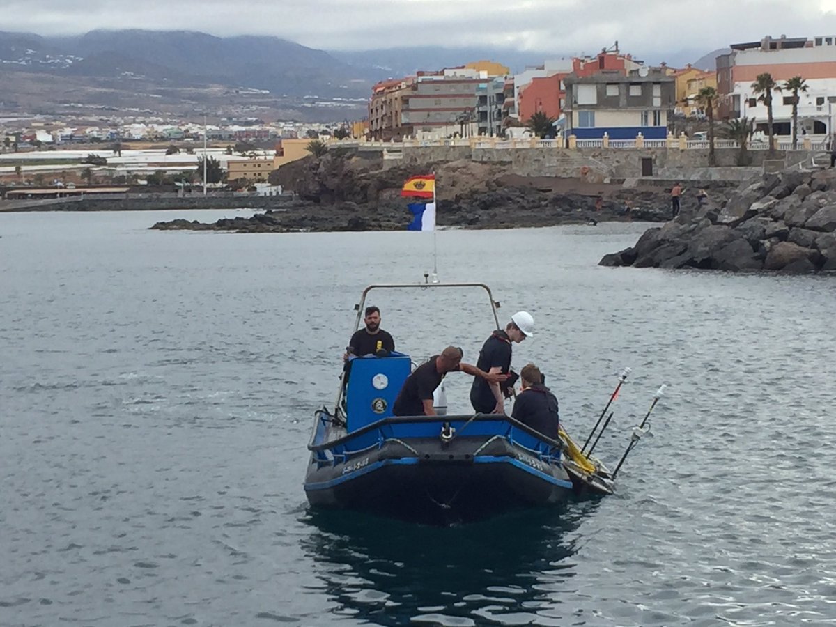 GliderPLOCAN's tweet photo. Despite “bad” sea conditions this morning for #WaveGlider @LiquidRobotics operations and performance, it has been smoothly recovered few minutes ago after a successful trials #OpenDAM @marum_de @EMSOeu @OBSEAsarti #EGIM @ENVRIcomm at @plocan #testsite facilities. https://t.co/q5GoNl4lVS