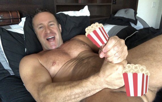 JackLawrenceXXX's tweet photo. #SoloShow 8:15, beating my two+ fist long #MonsterCock into submission, watch it only on https://t.co/6JvlkJNZqL  @OnlyFansSpot @OnlyFans @TeamOnlyfans #BigCock #Masterbation #ThreeFister #WannaPlay? #TeamBigDick #PornStar #CoverThatCock #Bate #NudeDude #Naked #JerkingOff https://t.co/UrlBXv3h9P