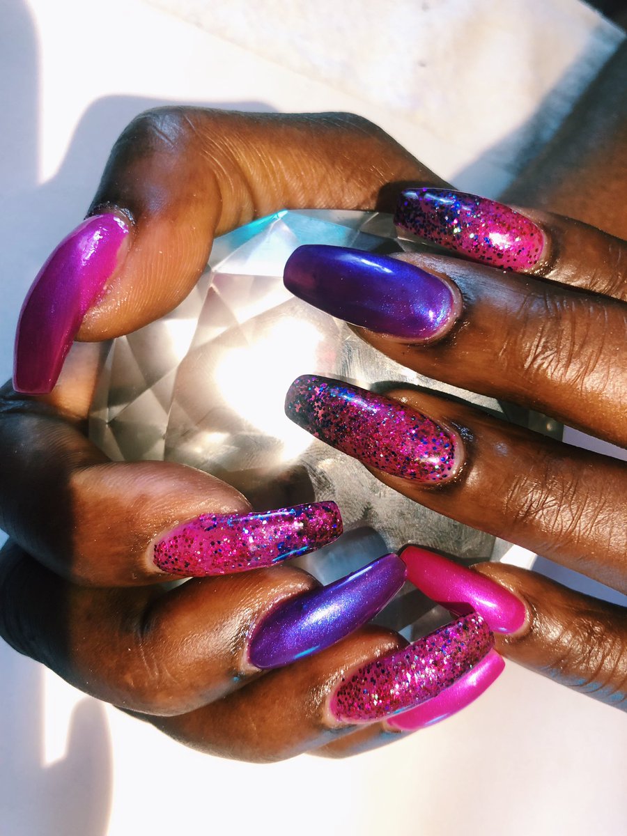 KnailCare's tweet photo. Sparkles are a girl’s best friend ✨💖
These pink and purple sculptured acrylic nails with sparkles are the perfect way to begin summer with a bang!💥

Book your appointment today and tag us in your photos using #KaresNailCare 💫 https://t.co/0GvJcQPhZD
