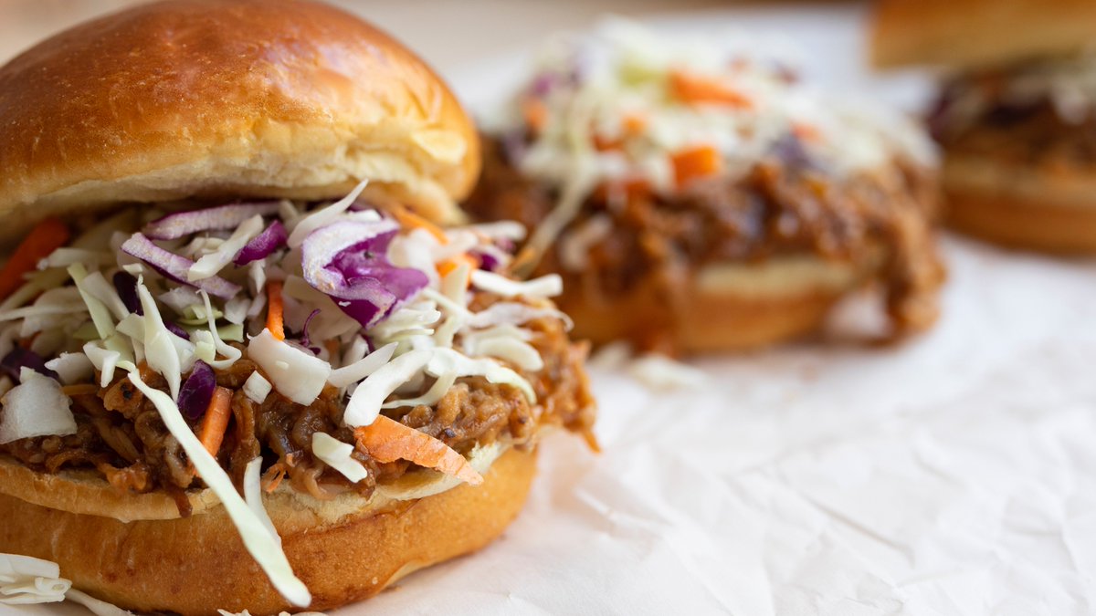 Looking for the perfect make-ahead weeknight dinner? Look no further! These delicious and easy Slow Cooker Pulled Pork Sandwiches will have you counting down the minutes till you get to eat them. turano.com/product/slow-c…