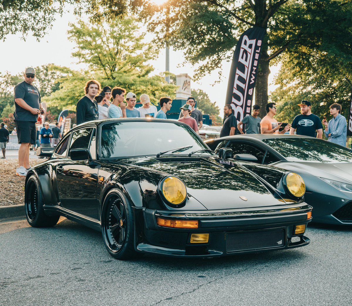 cocarshow's tweet photo. Sweet modded Porsche at the @butlertire section!
➖
Photo📸: @jax1079
➖
#caffeineandexotics #caffeineandoctane #carspotting #carshow #carlovers #butlertire #porsche https://t.co/GdpHpoOXtf
