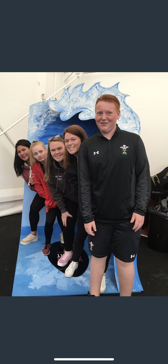 Diwrnod da yn Surf Snowdonia heddiw yng nghynhadledd merched mewn chwaraeon! Diolch am y cyfle i gael siarad ar y panel am fy mhrofiad gwirfol!
Thank you to <a href="/networkshe/">Network She</a> for the opportunity to talk on a panel about my volunteering experience!⭐️. <a href="/YACymru/">YA Cymru</a> <a href="/GllmRygbi/">GLLM Rygbi</a> <a href="/YAGwynedd/">YAGwynedd</a>