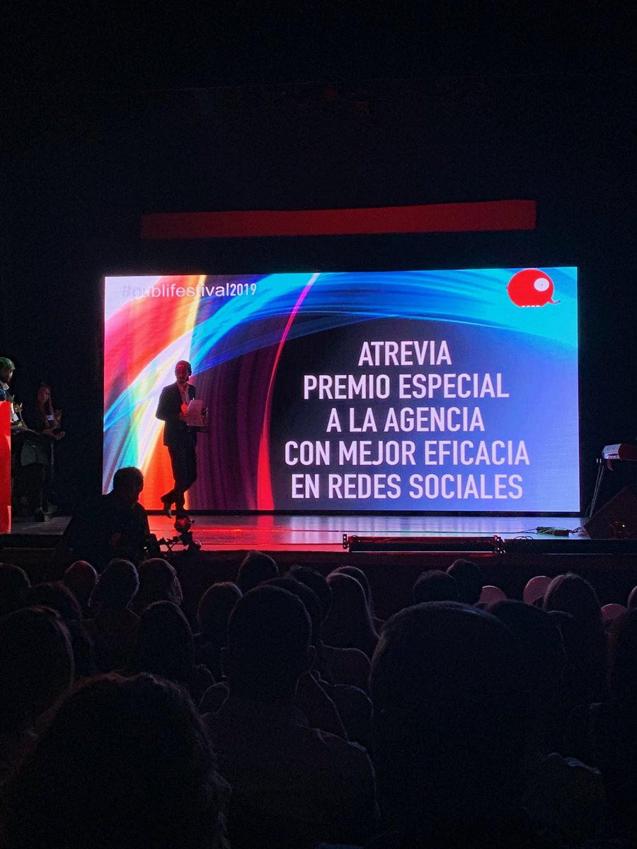 Enhorabuena ⁦<a href="/Atrevia/">ATREVIA</a>⁩ y ⁦<a href="/ayudaenaccion/">Ayuda en Acción</a>⁩ Gracias compis por este premio a la campaña con mejor eficacia en redes sociales🥇 #publifestival2019