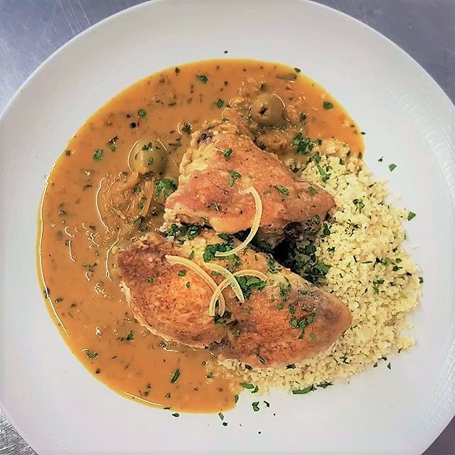 SecretSunLunch's tweet photo. Chicken with a sauce of saffron, preserved lemon, cumin, wine and olives. Really rather delish. 
#delishdish #saffronsauce https://t.co/7RRt2xH6kA