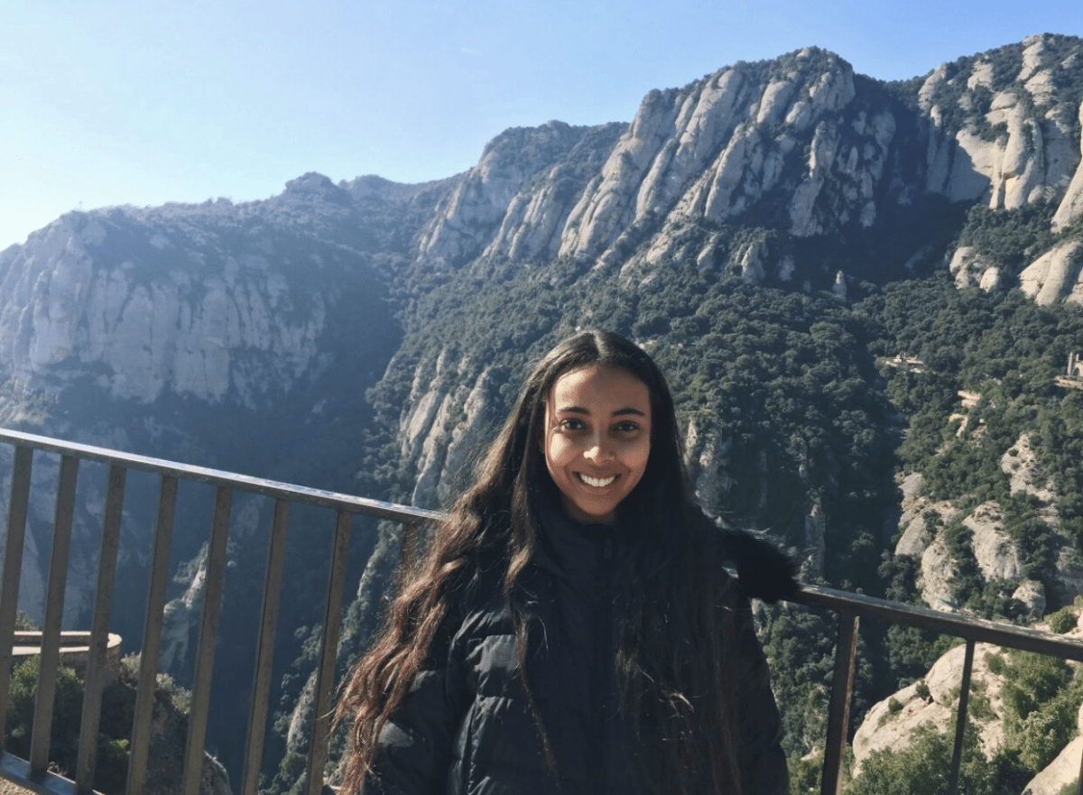 APIabroad's tweet image. So you want to #studyabroad... but you're not sure where to begin? @txwomans student & #APIabroad alumni Seghen Kalleb shares her tips: hubs.ly/H0jjS0B0 #ispyAPI #studyabroadbecause #seetheworld #studygram