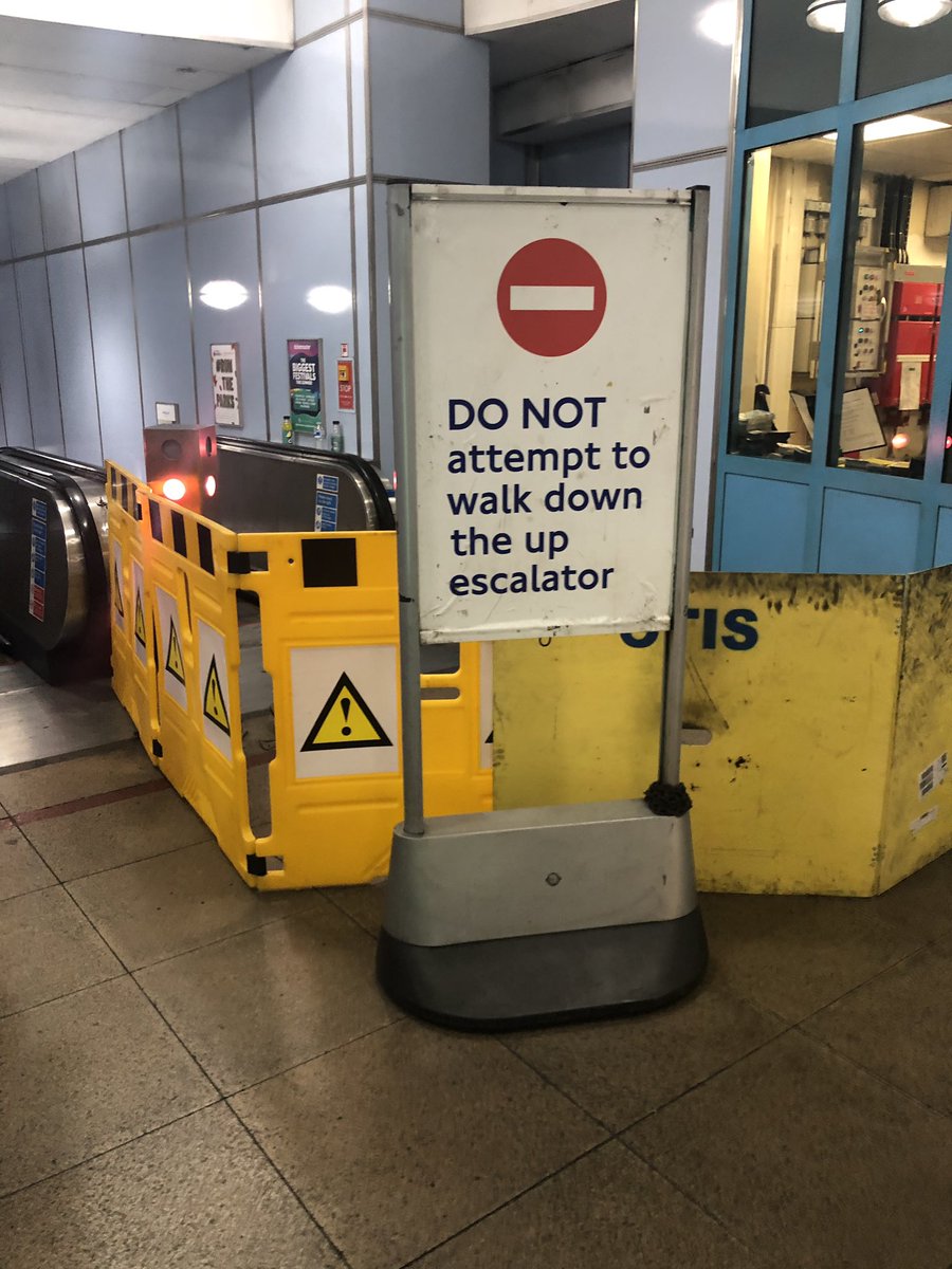 CSarkEscalator's tweet image. I am being repaired! 👍🏻