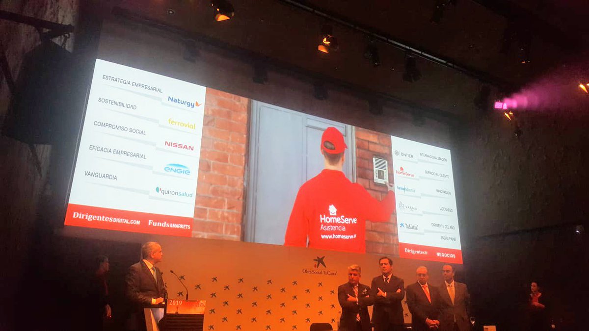 "Para una organización como HomeServe, que se dedica a cuidar algo tan preciado como son los hogares, no hay mejor reconocimiento que este premio al Mejor Servicio al Cliente". Nuestro CEO, Fernando Prieto, recoge el #PremioDirigentes 2019. ¡Muchas gracias, @DirigentesDg!