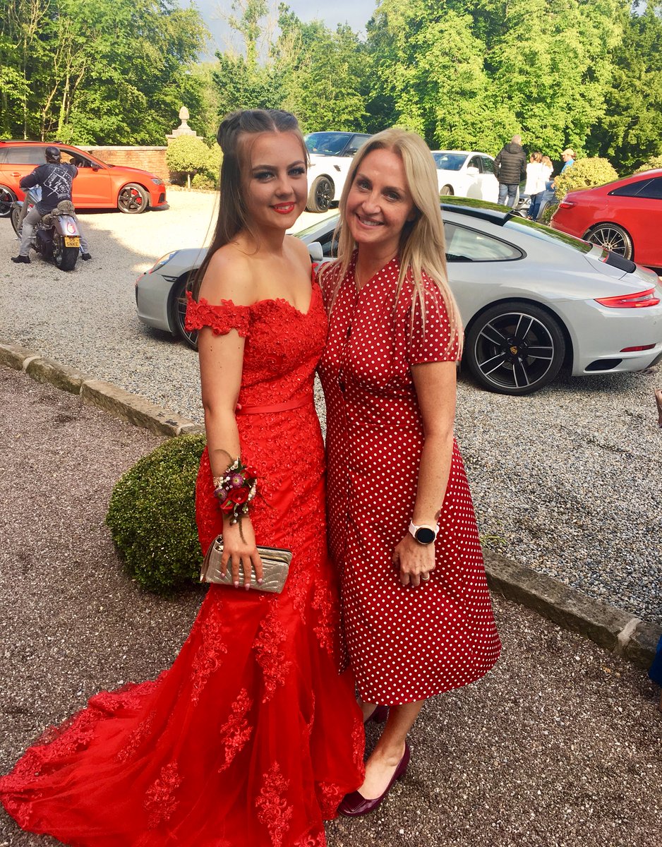 As promised @LouMycroft ✨ thank you for a fabulously #inspiring day at the <a href="/APConnectUK/">APConnectUK</a> #constellationB intro &amp; for facilitating my escape back in time for prom! It was great to meet everyone in person😊 #ProudMum working hard to be the best #RoleModel 💫