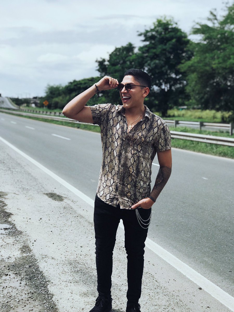 Angelpopular_'s tweet photo. Andamos con toda la energía en el Valle 
Mirá Ve! Jaja la buena 🤙🏻

📸 @BryanBueno13 https://t.co/7ljLjLtvYP