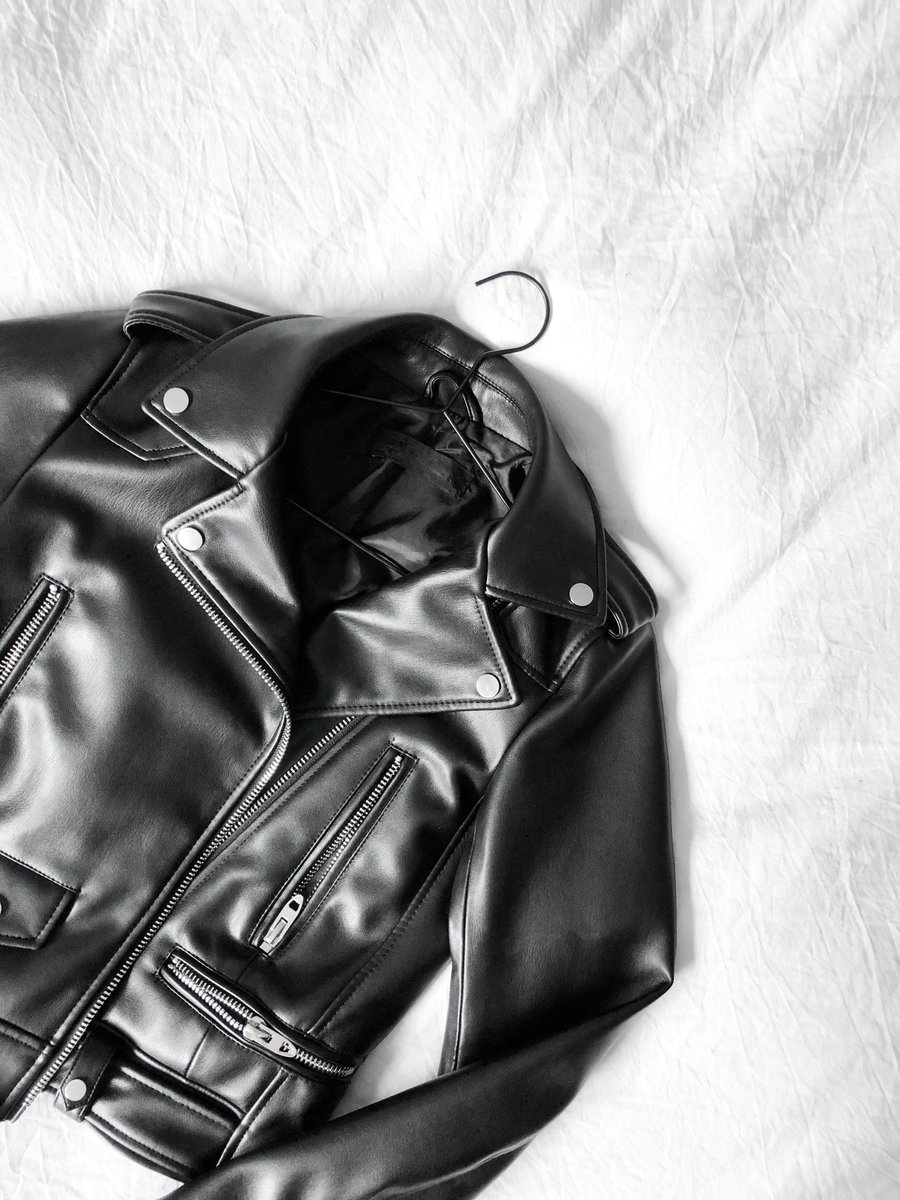 Zipp__official's tweet photo. Our wide range of jackets can amaze the world with their Best Design Quality #zipper #leather #industry #jackets #newstyle #exporter #fahion #clothing #leatherjacket #newstyle #bikerjcket #leathermensjacket #style #adorabel #trade #sportswear #sports #tracksuits #soccersuits https://t.co/b1dUpeHArc