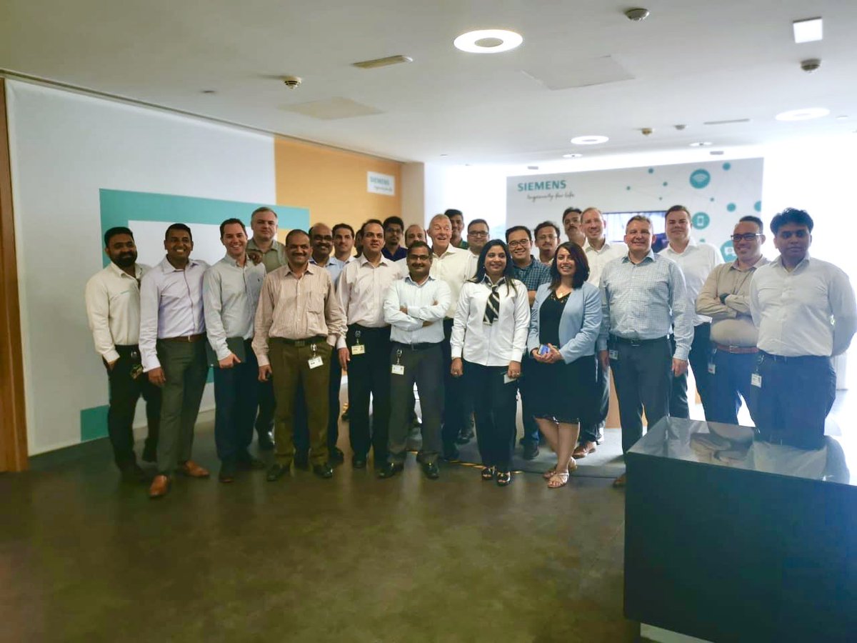 robinbmac's tweet photo. Working together towards a brighter, better and more connected future!
#Siemens #IngenuityForLife #DigitalizeME #CreatingPerfectPlaces @siemens @siemens_me @Siemens_Bldgs #UAE @M_E_Strohmeier https://t.co/GqjcAoi470
