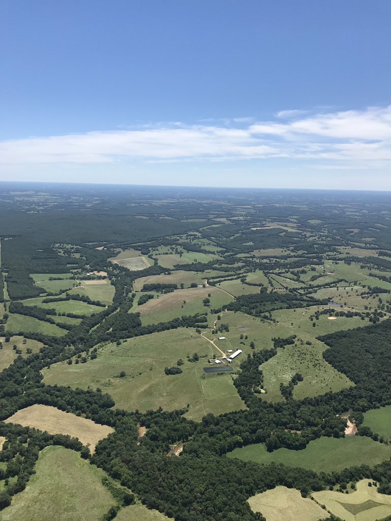 GoodyearBlimp's tweet photo. Traveling 262 nautical miles today. The terrain has changed a lot as weโve traveled east. #BlimpSummer19 #blimpview https://t.co/JizZ2KuAzh