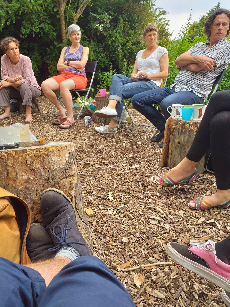 When theory meets practice -- #greenwellbeingalliance crew set loose in the semi-wild Centre for Ecotherapy with <a href="/PLOT_22/">PLOT 22</a> <a href="/btnhovefood/">B&H Food Partnership #GoldFoodCity</a> <a href="/SacredEarthLand/">Sacred Earth</a> @GrowWellbeing etc. Smoke, sweat, strategy.