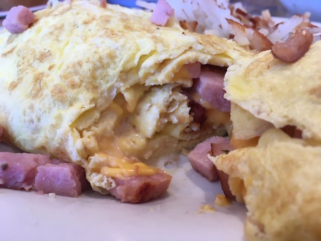 I'm just gonna leave this here. When you go in to order, it's the ham and cheese omelette.