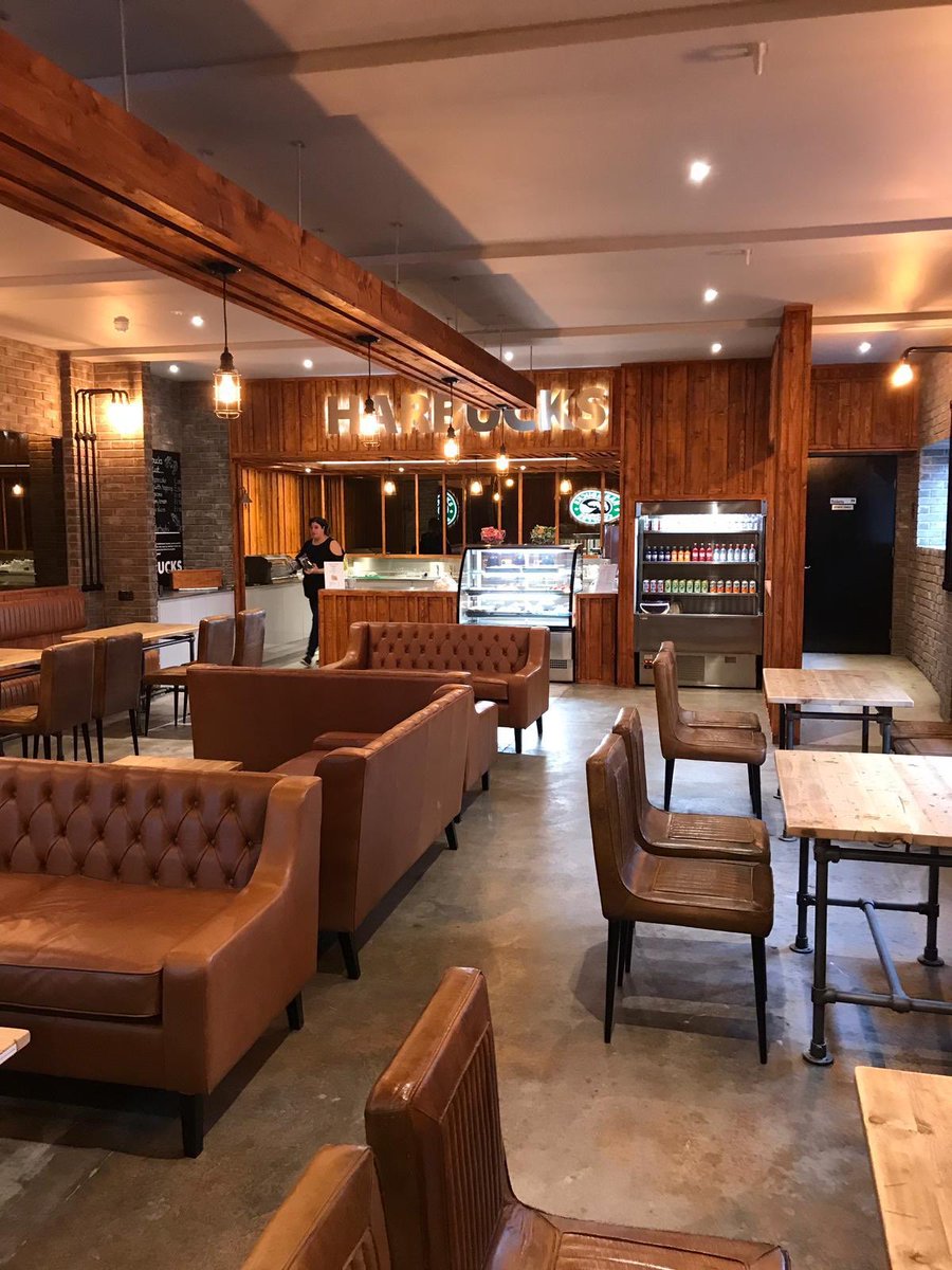 Huge difference in Harbucks this year🤩 Open weekdays 2-4 and 6-9 and occasional Saturdays 2-5 ☕️❤️