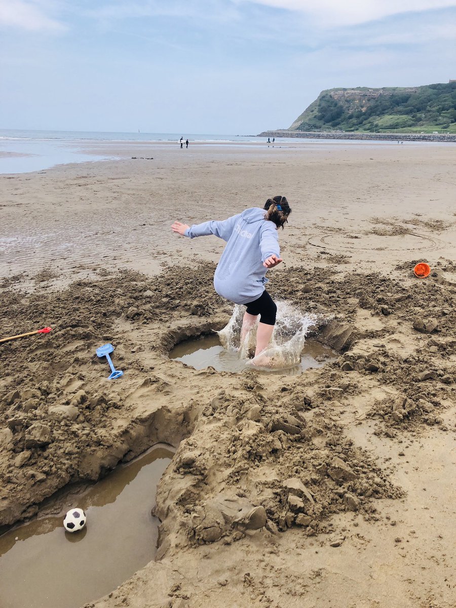 Sisterz__'s tweet photo. We and lots of fun at the beach on Sunday! Follow us if you want to see what else we get up to in our spare time! 
 -
-
#childactor #castingcall #casting #television #stageproduction #perform #acting #performingarts #film #actors #children #aspiringactors https://t.co/kRcmKQTRiK