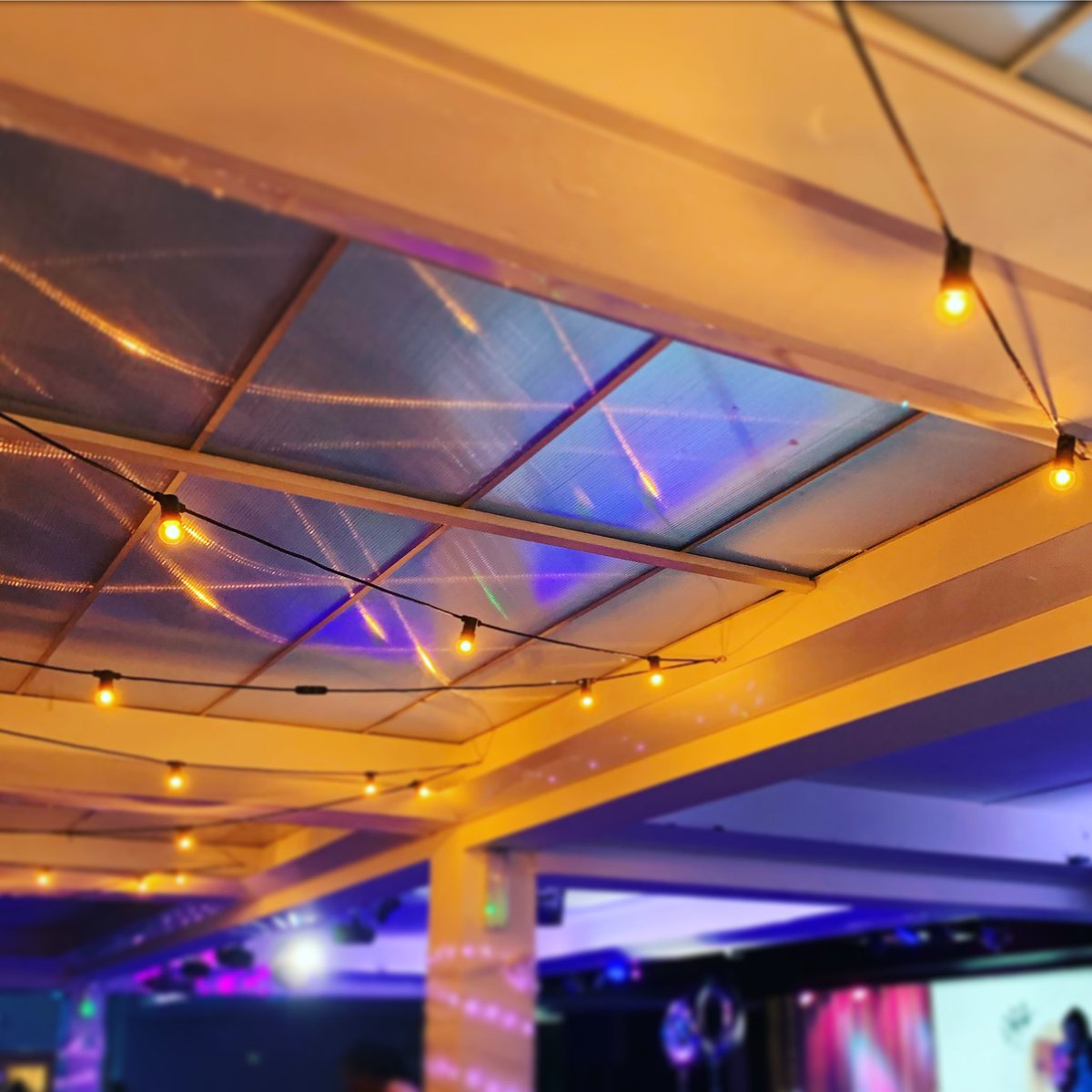 As the sun sets on #croydon we’re admiring our beautiful lighting courtesy of <a href="/gc_sound/">GC_Sound</a>. #yeshedoeslightstoo #croydonvenue #croydonconferencecentre #lettherebelight