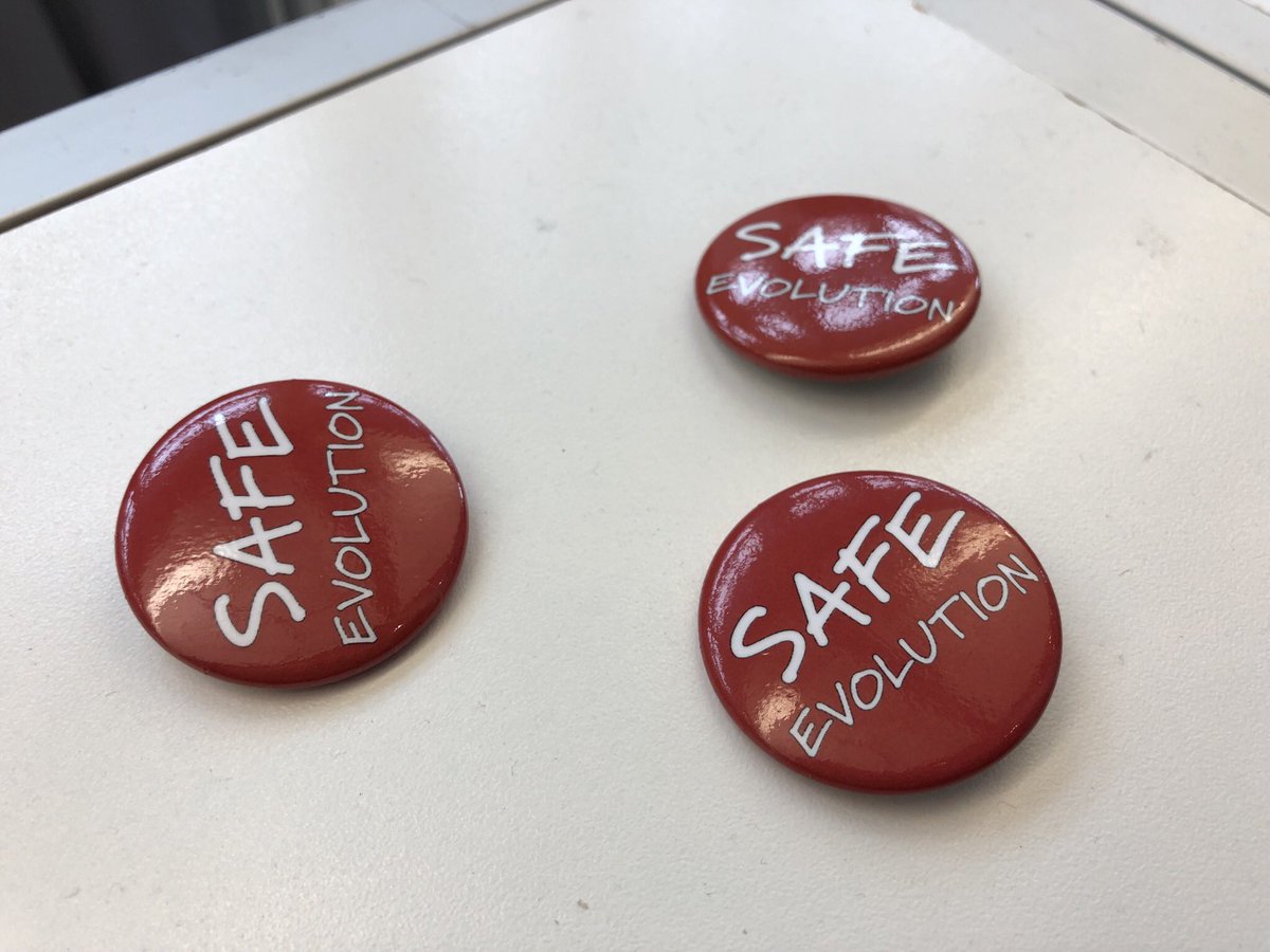hsauquet_bgsyd's tweet photo. Super impressed with all of the actions taken by the three organising societies of #Evol2019 to promote diversity, inclusion, and a safe environment, including the fabulous @storycollider event and an official #LBGTStem social 
@systbiol @sse_evolution @ASNAmNat https://t.co/vIQlhvTYrP