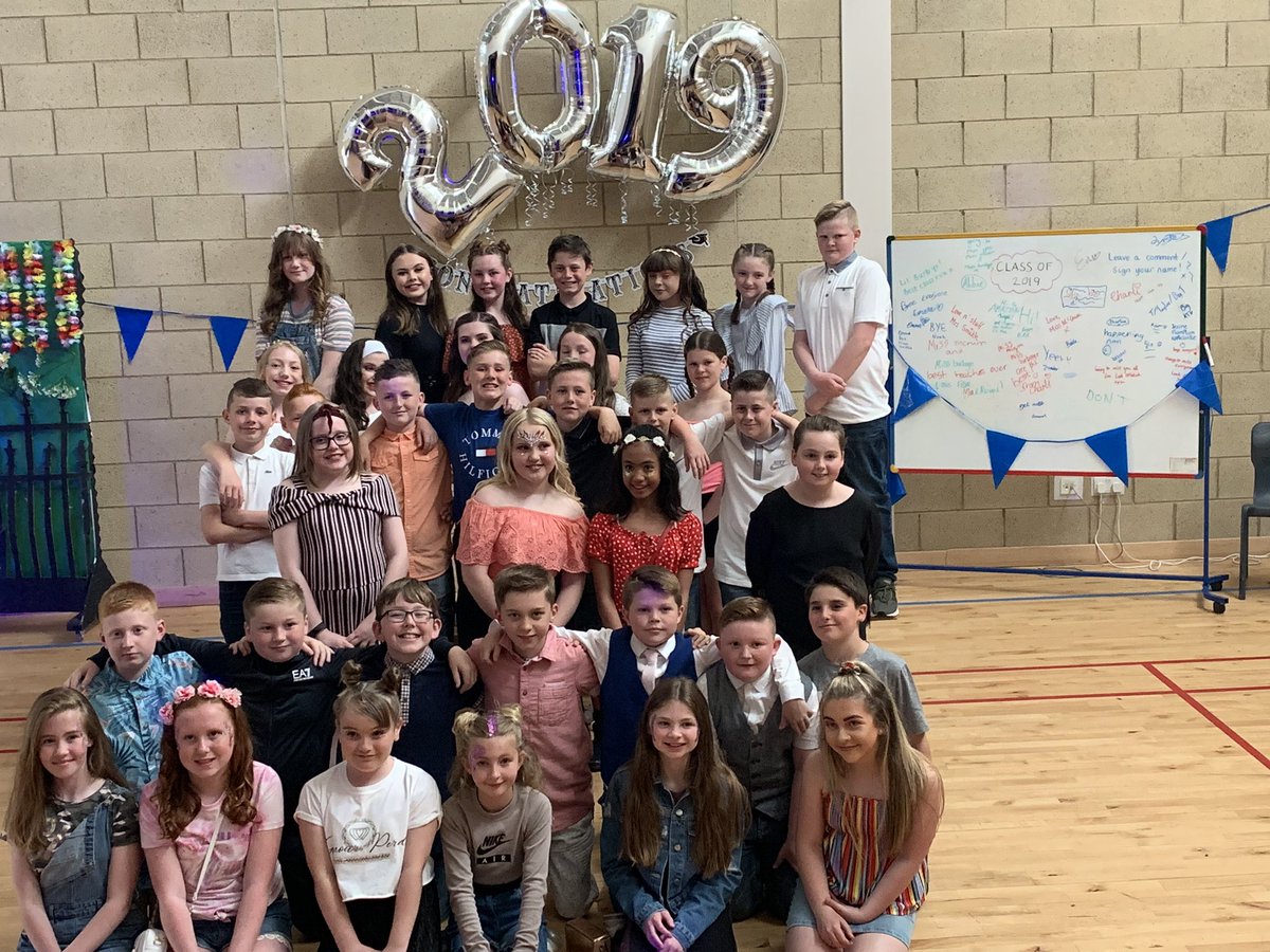 MccrumMiss's tweet photo. P7 we love you! @BurbageMiss @calderbridgeps https://t.co/H8M3fb017f