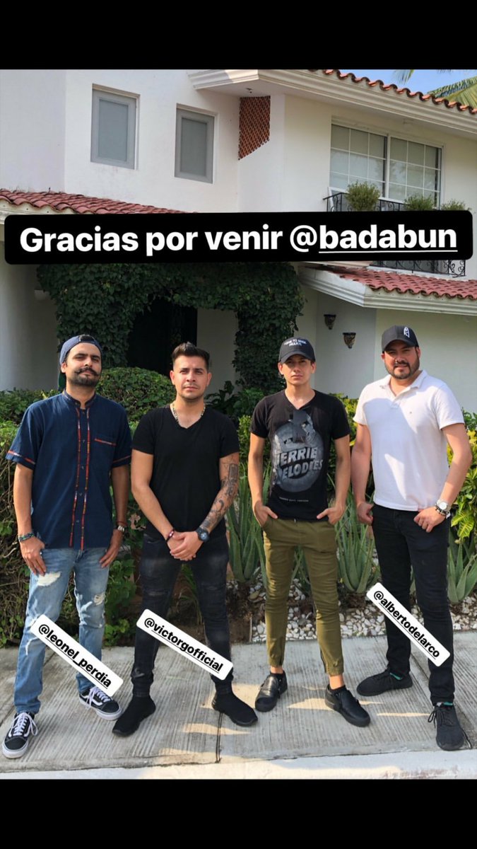 Maffvr's tweet photo. Ay ese #carlosname...Todavia la resurrección de #risopus se veia chido pero #Badabun ?? Jajajaja mames carlitos 😂 https://t.co/hyxm9OovnS