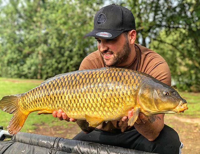 Crowsheathlakes's tweet photo. Another pristine common for @rickyraymentangling fishing a zig using a pink wafter 👌#carpfishing #commoncarp #crowsheathfishery #carp #carplake #carplife #fishing🐟 #fishing #filthyhooker #fishingislife #fishing🎣 #fishinglife #fishinguk #dayticketfish… https://t.co/3ac3uU8N1v https://t.co/oBIdJWy8TY