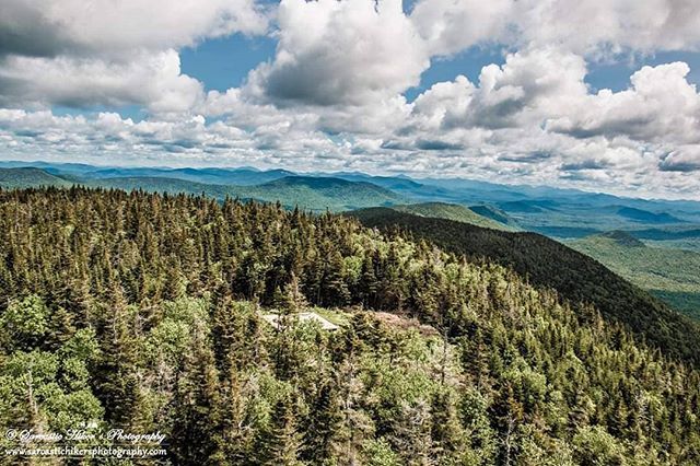 sarcastichiker's tweet photo. A view of the surrounding mountains as seen from the fire tower on Wakely Mountain in the Adirondacks.
#WakelyMountain #Adirondacks #ADKs #FireTowerChallenge #mountains #firetower #outdoors #hiking #nature #naturephotography #SarcasticHikersPhotography https://t.co/FVD5MEfWJW https://t.co/C8NODBqEZp