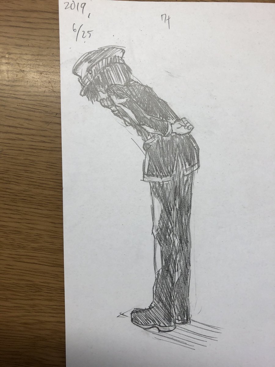 ここ1週間くらいの練習絵。
「横顔がちょっと絵が上手い小学生みたい」と言われたので横顔練習。
未だに原作者への転向を勧められる。
絵はそんなすぐ上手くなるもんでもないから、今の自分の絵に合わせた作風に変えるのも1つの手かな〜と思う。